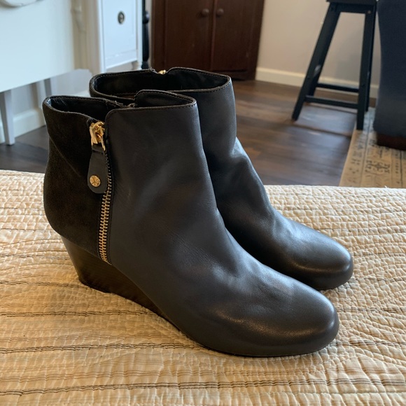 isaac mizrahi wedge boots